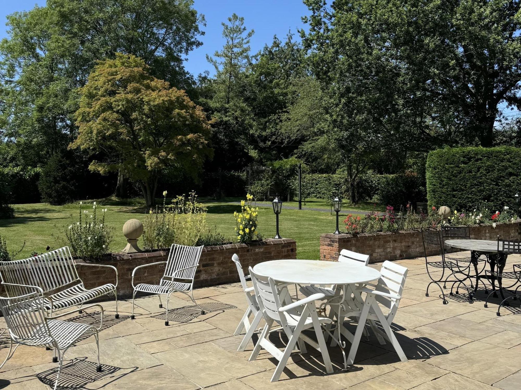Hookwood Lodge London Gatwick Horley Esterno foto