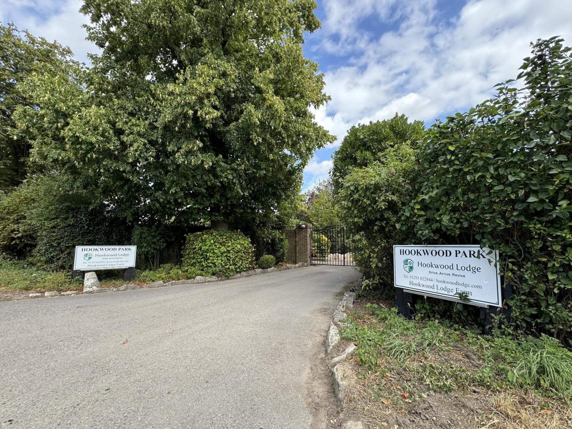 Hookwood Lodge London Gatwick Horley Esterno foto